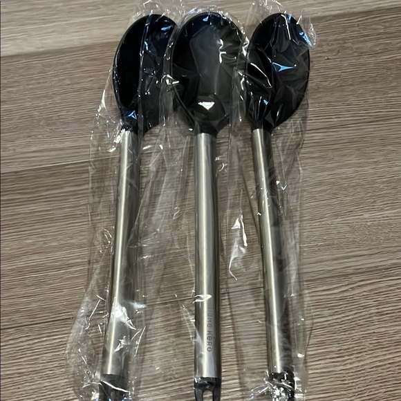 Stainless Steel and Black Serving Spoons Set - Picture 1 of 3